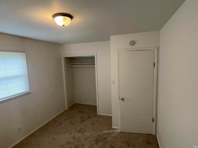 Building Photo - 5229 S College Dr