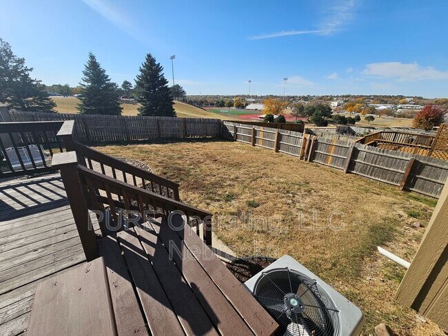 Building Photo - 8303 Vernon Ave