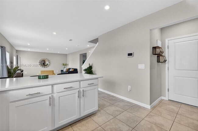 Building Photo - 220 Raspberry Rd