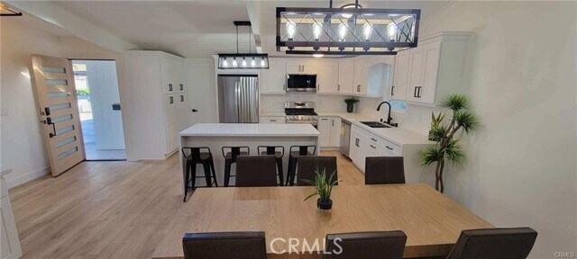 Building Photo - 821 N Mountain View Pl