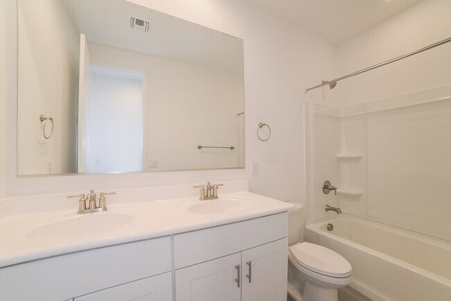 Building Photo - 5635 W Walatowa St