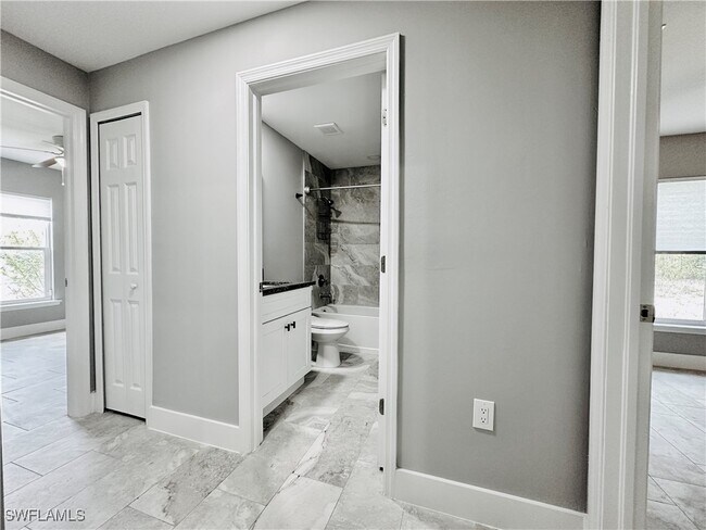 Primary Photo - 489 Lenox Ave