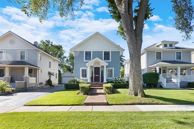 Building Photo - 691 Wallace St