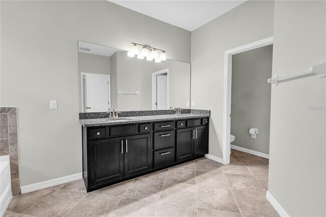 Building Photo - 15508 High Bell Pl