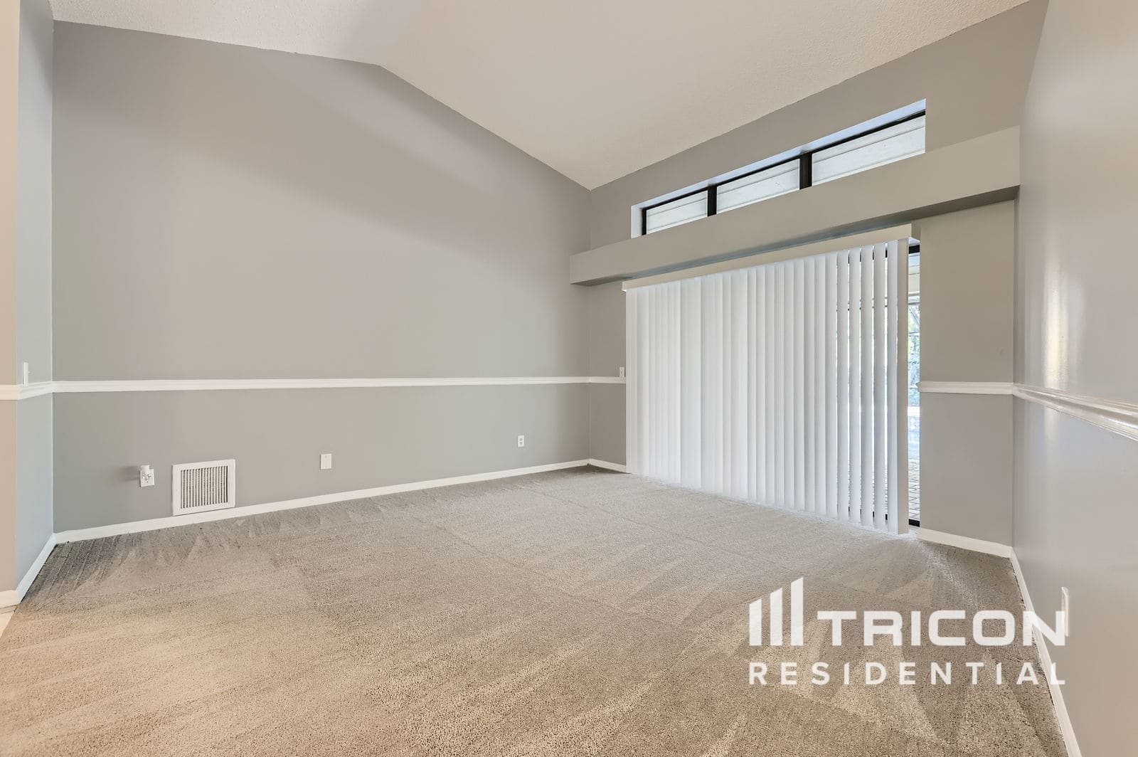 Building Photo - 3906 Broomsedge Ln