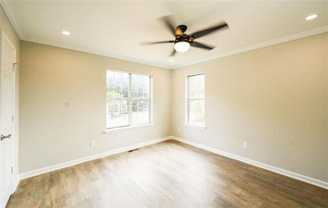 Building Photo - 500 Abbotts Hill Ln