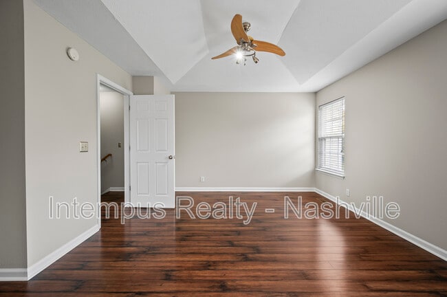 Building Photo - 415 Shoshone Pl