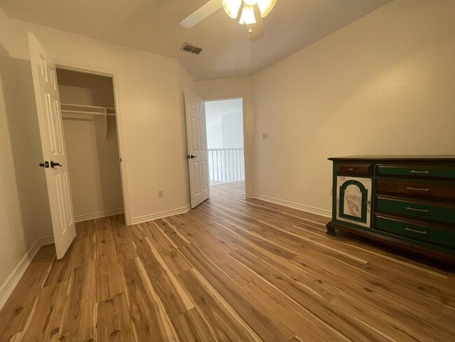 Building Photo - 6264 Lemans Dr