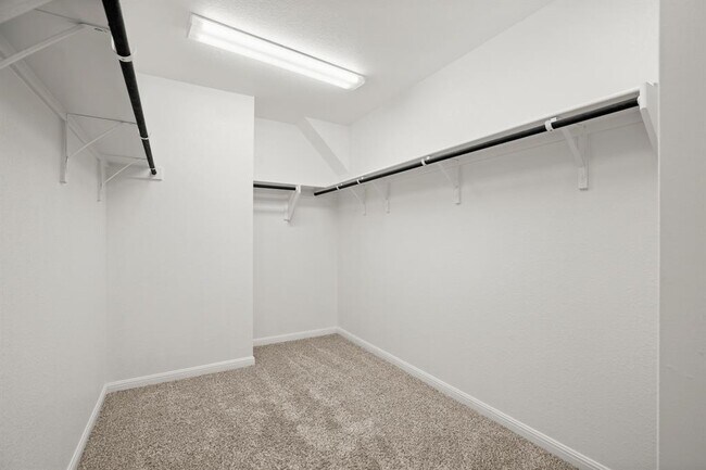Building Photo - 6807 Tiznow Ln