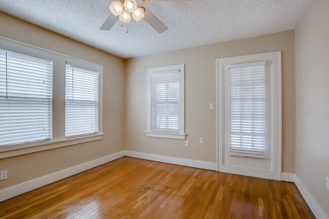 Primary Photo - 2520 20th St