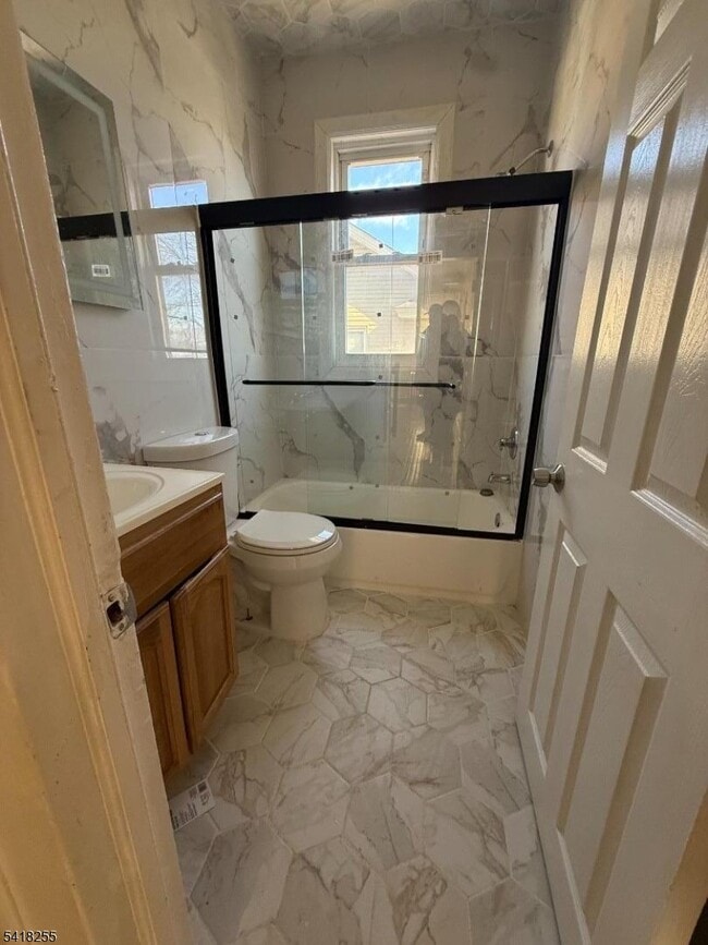 Building Photo - 486 Stuyvesant Ave.