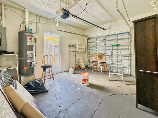 Building Photo - Northeast 18th Court, Miami, FL 33179 - 4 BR 2 BA house