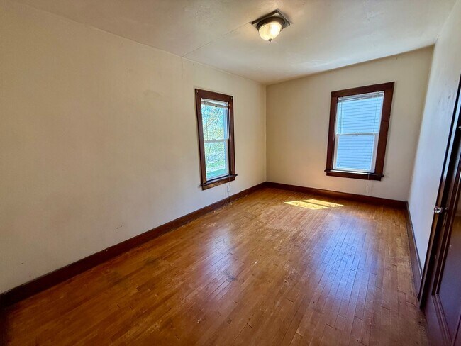Building Photo - 3 Bed 1 Bath Single Family Home in Wausau ...