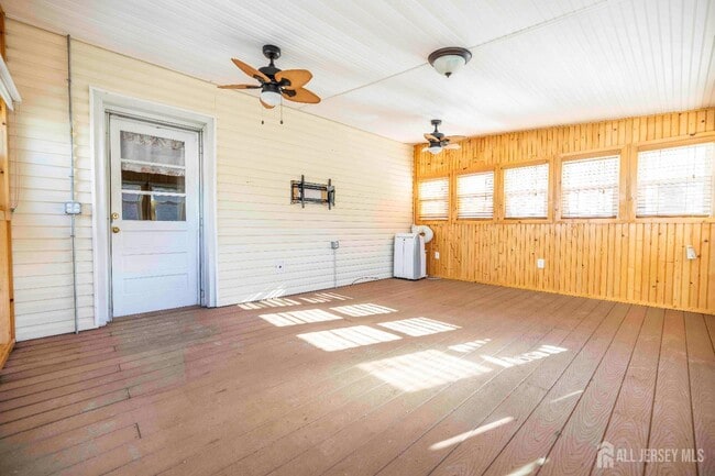 Building Photo - 301 Central Ave