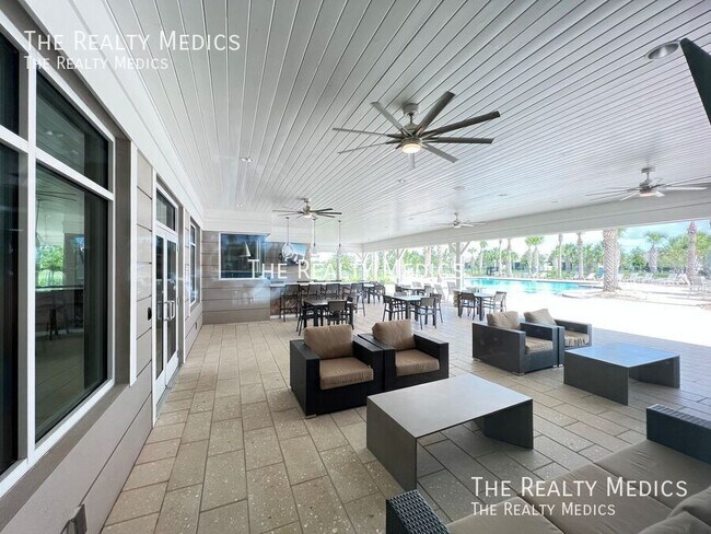 Building Photo - 8053 Penrose Pl