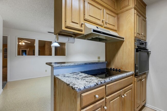 Building Photo - 3712 Monclair Ave