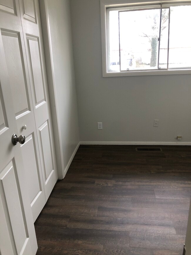 Building Photo - Indian Heights Rental