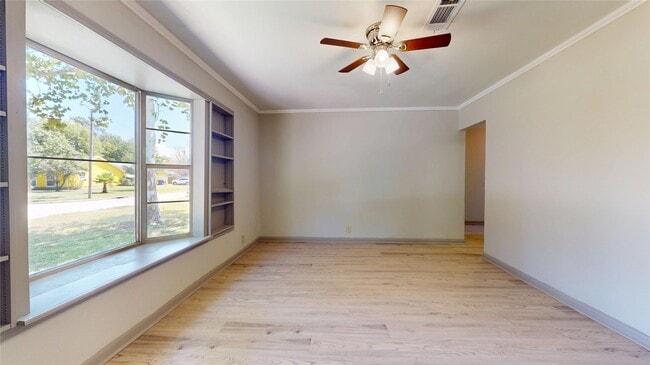 Building Photo - 1501 13th St N