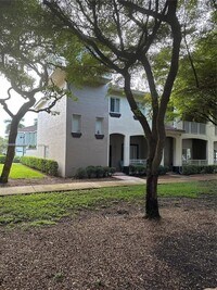 Building Photo - 1953 SE 24th Ave