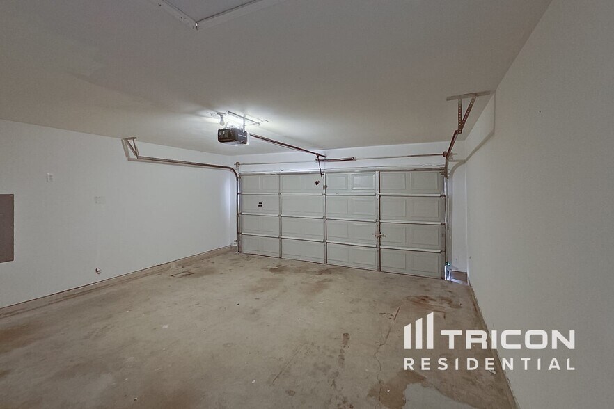Building Photo - 5646 Hunters Bend Ln