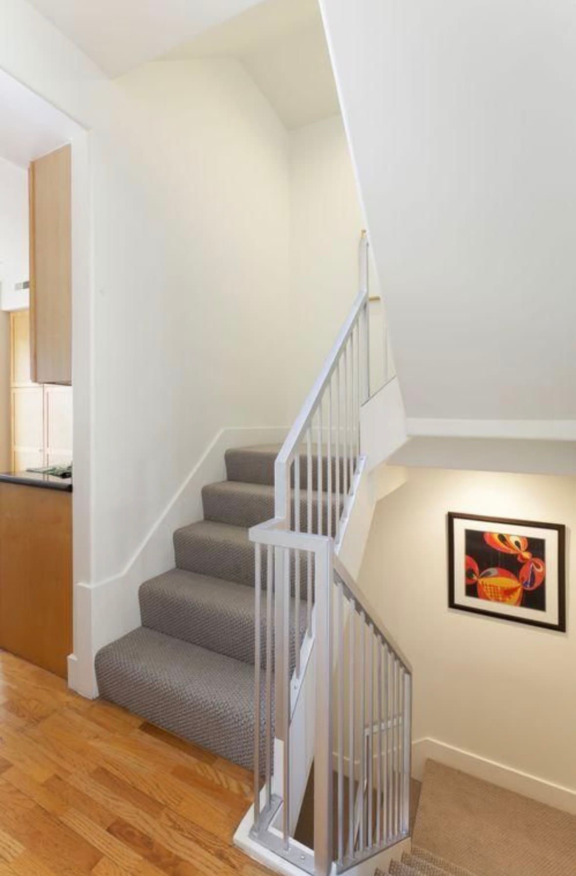 Building Photo - 269 Hickory St