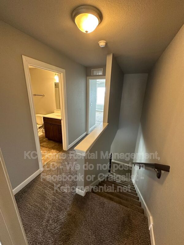 Building Photo - 10547 Kane Dr