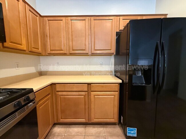 Building Photo - 7337 W St Catherine Ave