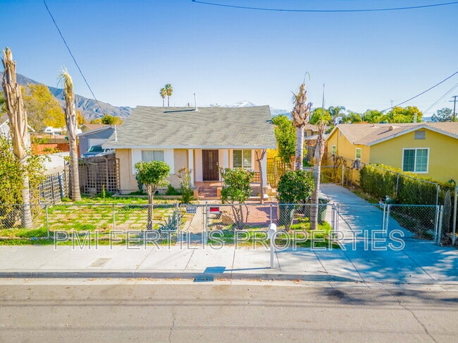 Building Photo - 7221 Olive St