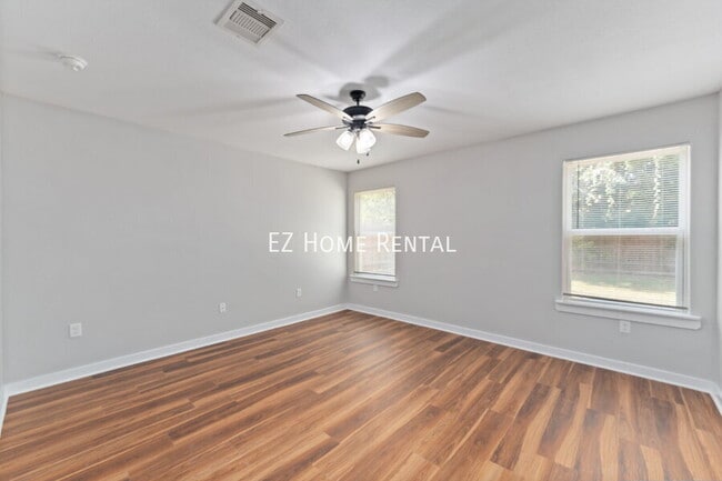 Building Photo - 8617 Clarington St