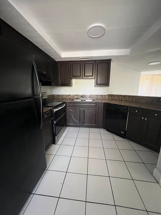 Building Photo - 11552 NW 39th St