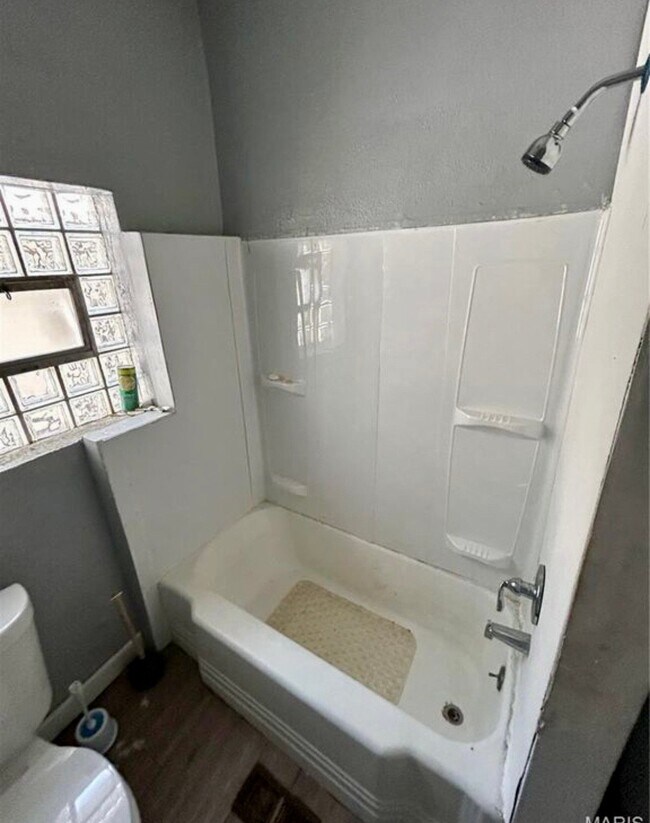 Building Photo - 4021 Green Lea Pl