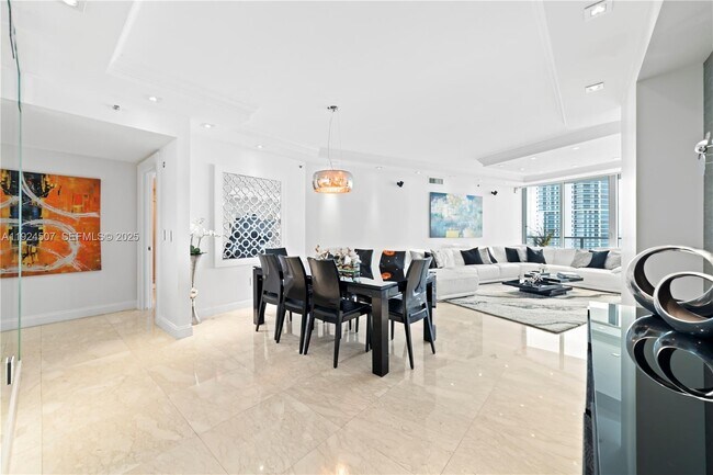 Building Photo - 3101 S Ocean Dr