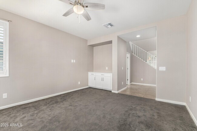 Building Photo - 1527 W Windhaven Ave