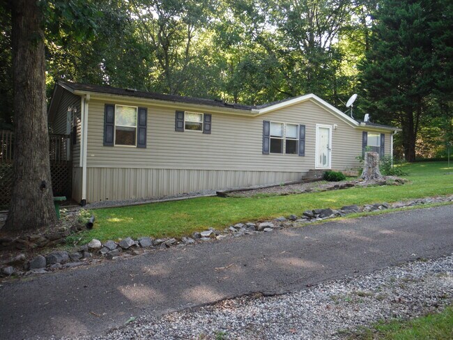 Building Photo - 127 John Lewis Dr