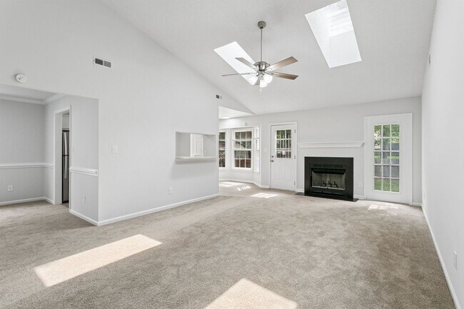 Building Photo - 903 Belvoir Cir