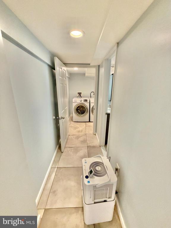 Building Photo - 4020 Grant St NE