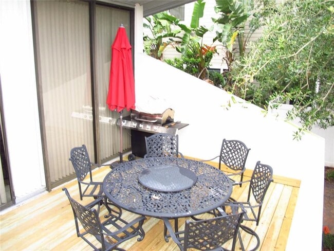 Building Photo - 1511 S Bay Villa Pl