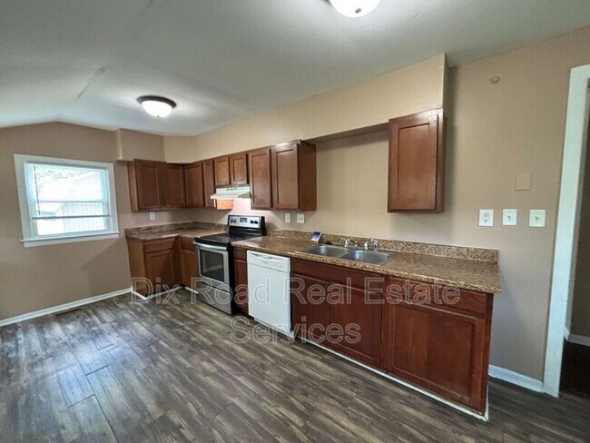 Building Photo - 112 Heaton Ave