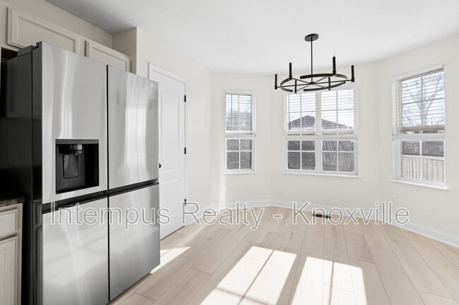 Building Photo - 7411 Cascade Meadows Way