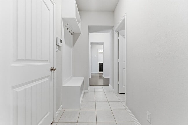 Building Photo - 1804 Star Fleet Dr