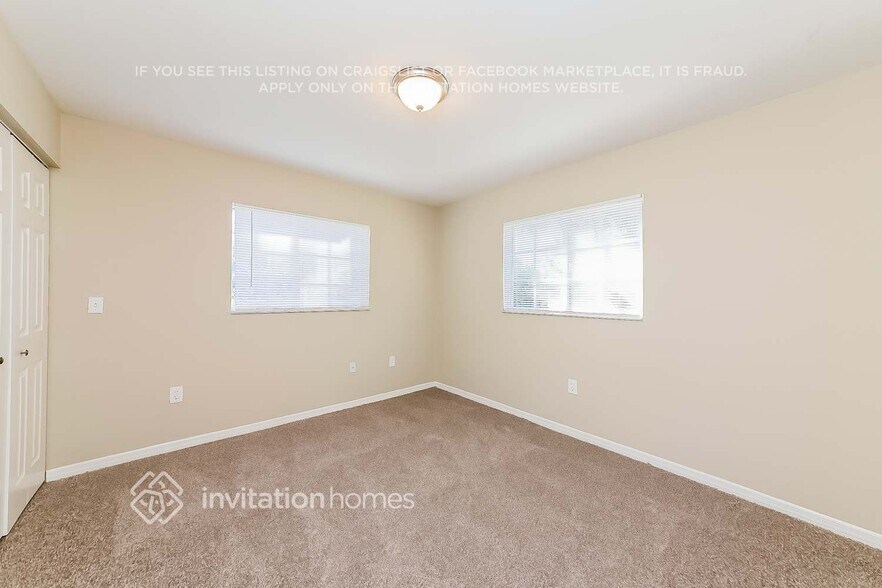 Building Photo - 5412 80th Ave Cir E