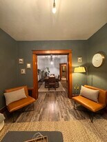 Building Photo - 2415 N Vine St