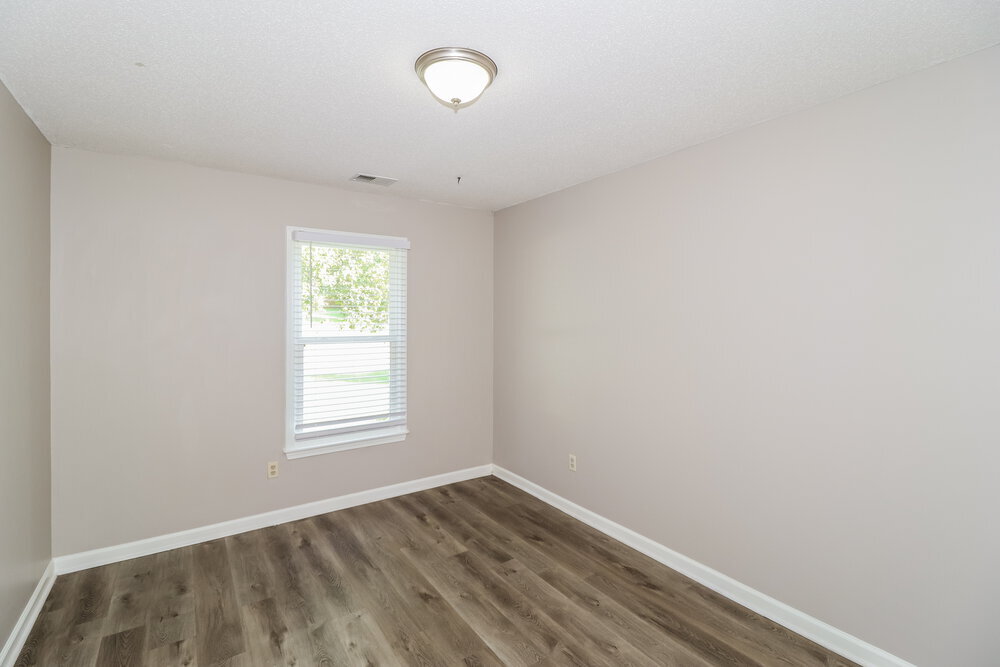 Building Photo - 2575 Country Glade Cove S