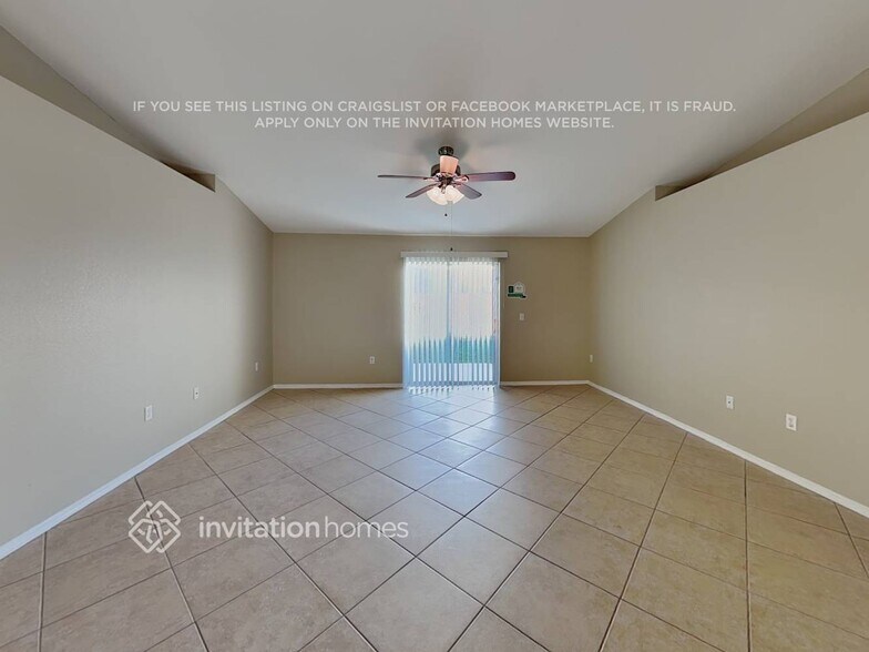 Building Photo - 6885 Heatherbrook Dr