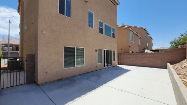 Building Photo - 7275 Shannon Ridge Ct