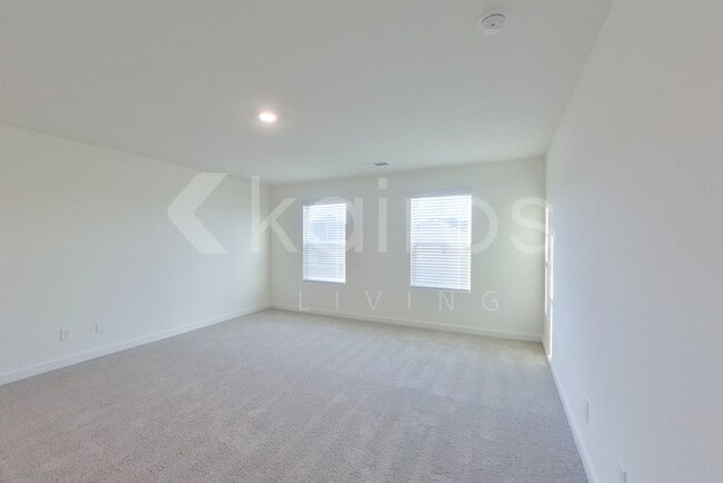 Building Photo - 3912 NE Billie Ln