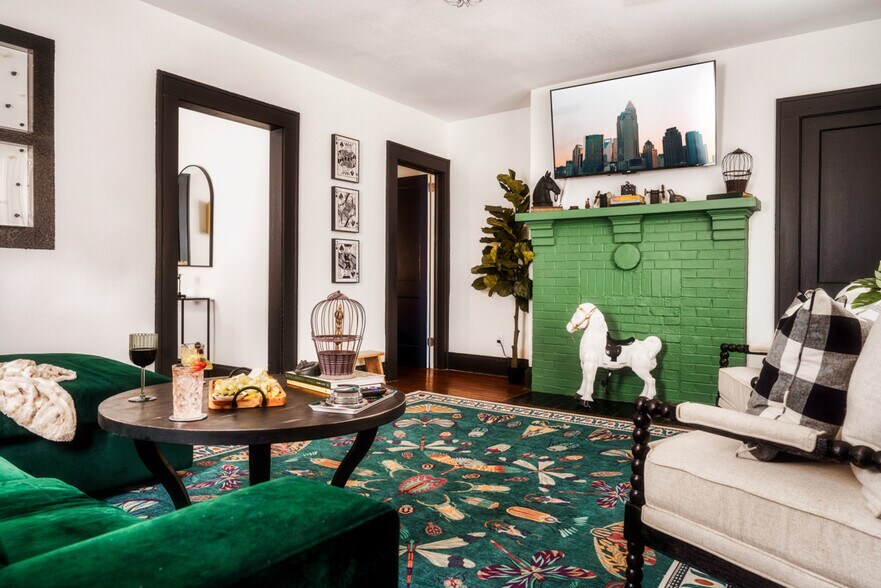 Building Photo - 715 Grandin Rd