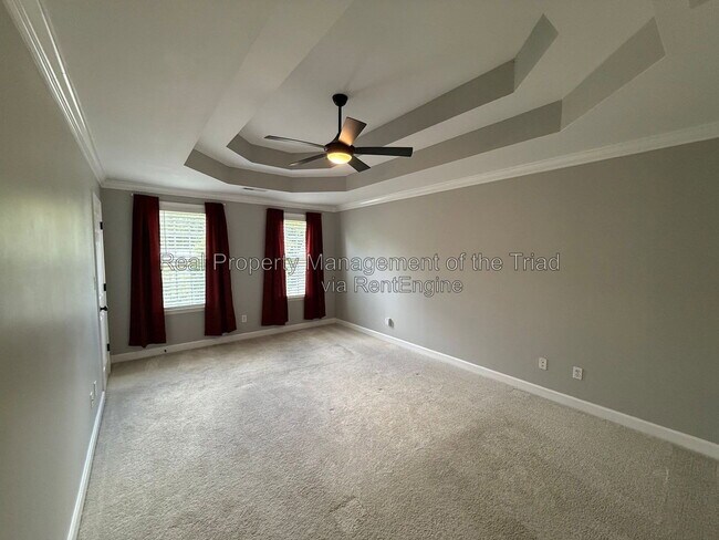 Building Photo - 2740 Bridgeport Dr