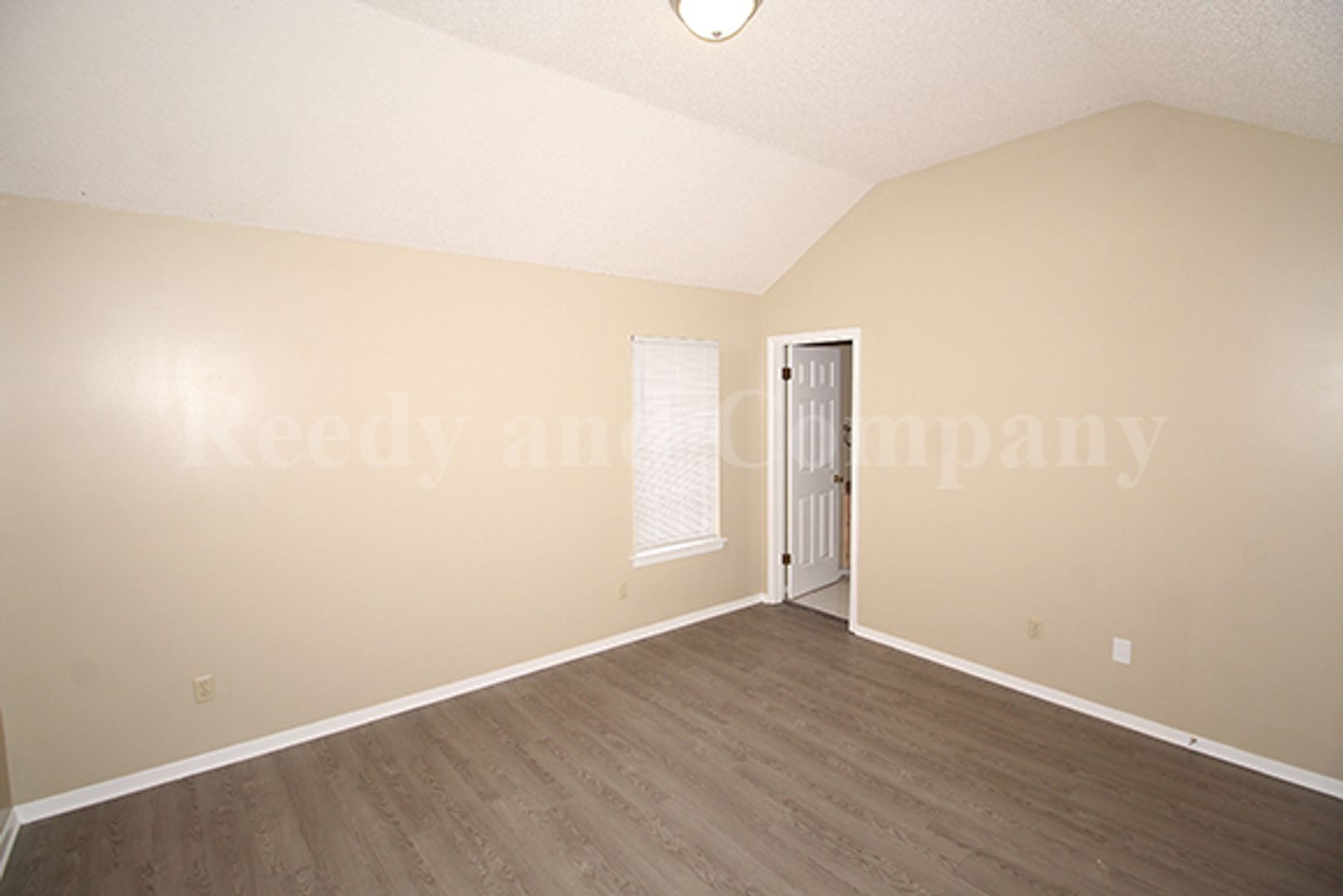 Building Photo - 8349 Honey Dew Cove
