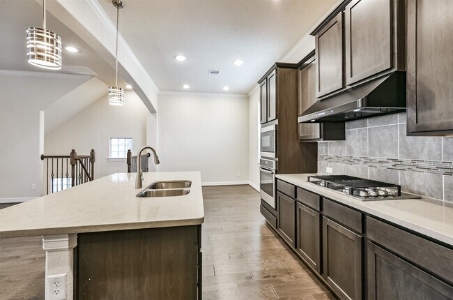 Building Photo - 1504 Peyton Oaks Pl